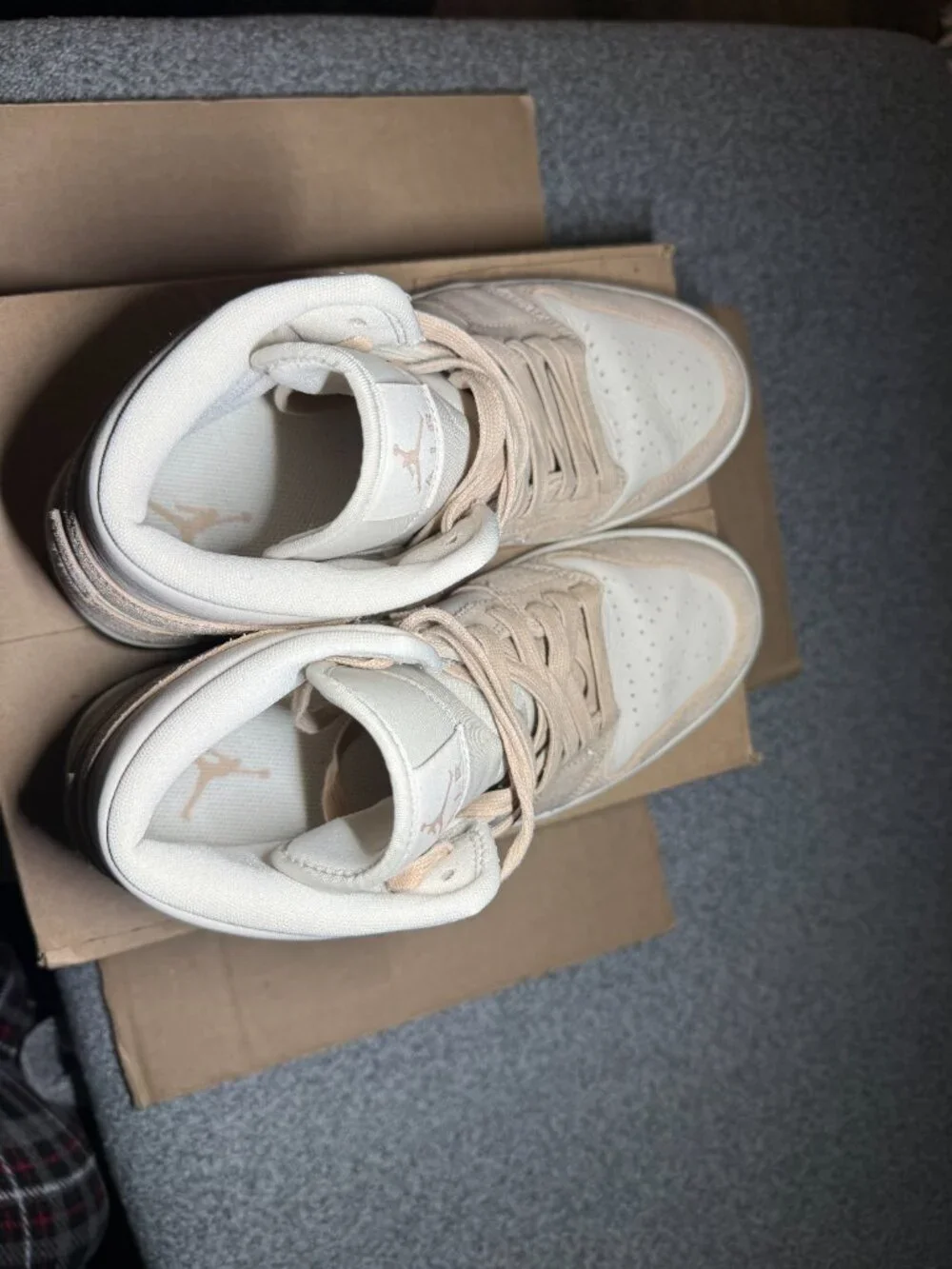 Jordan 1 Mid SE